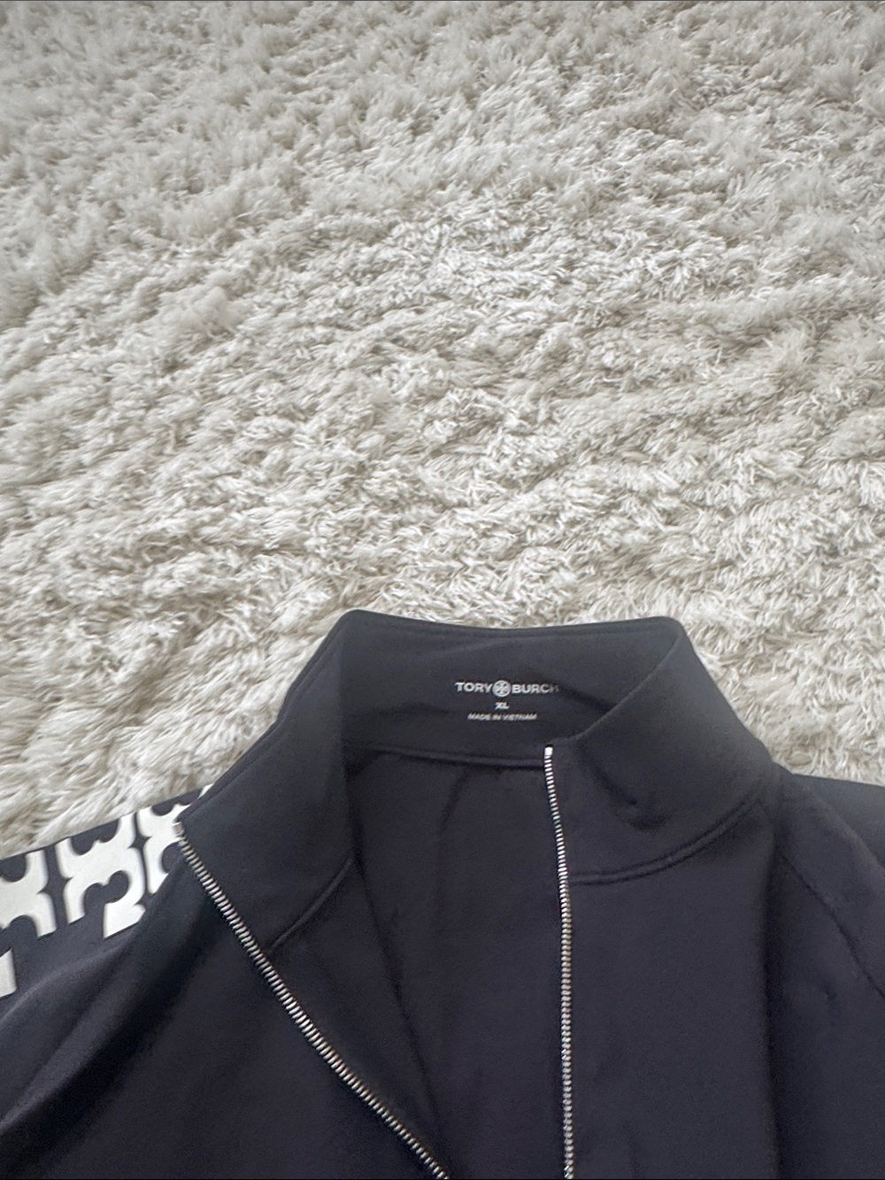 Tory Burch Black Zip-Up Jacket with White Graphic Sleeve-nwot-xl - Picture 3 of 5